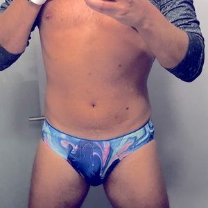 2xist briefs. Small. Micro Sliq Collection